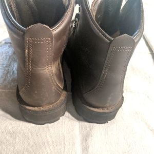 7.5 Women Danners hiking boots